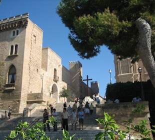 Der Treppenweg zur Kathedrale