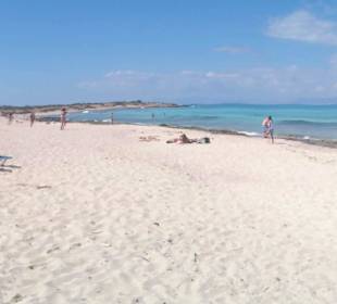 Strand Chrissi Island