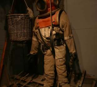 "Munitionstaucher"-Anzug