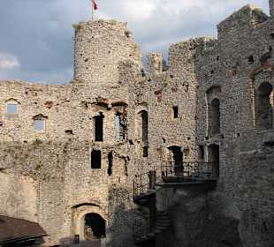 Zamek Wilcza Szczęka - OGRODZIENIEC