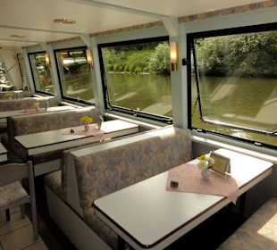 Sitzplätze auf dem Unterdeck