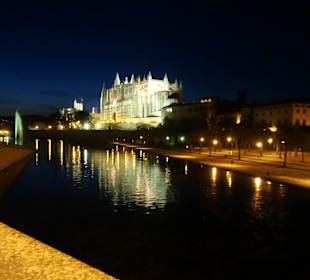 Kathedrale bei Nacht, romantisch