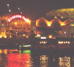 Clark Quay am Abend