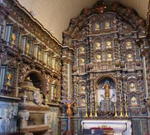 Einer der Seitenaltäre / Nebenaltäre der Sé