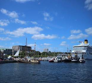 Costa Pacifica am Ostseekai