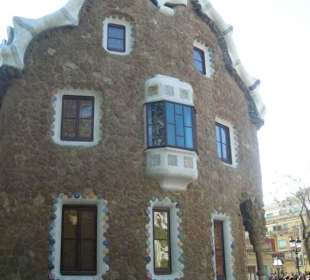 Uno degli edifici del parco