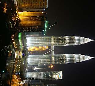 Blick von der Sky Bar im Traders auf die Tower 