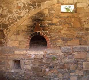 Überreste alter Häuser