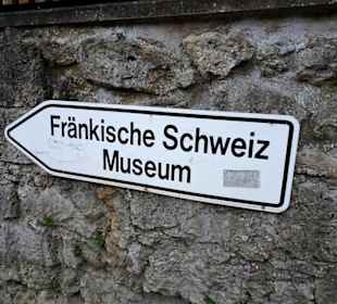 Wegweiser zum Fränkische Schweiz Museum