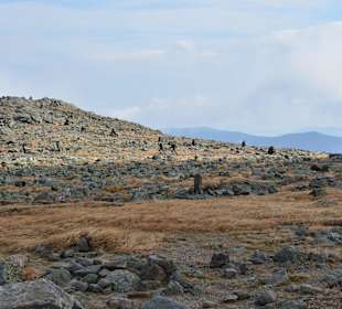 Landschaft ein Stück unterhalb des Gipfels