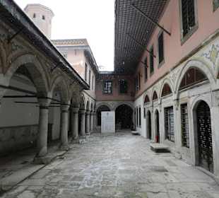 Стамбул. В гареме дворца.