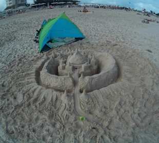 Sandburgen kann man super bauen