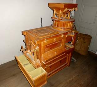 Mini-Mühle in der Ausstellung