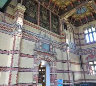 Rundgang durch die Bahnhofshalle