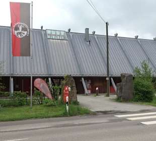 HöhlenHaus