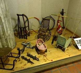 Kinderspielzeug um 1900