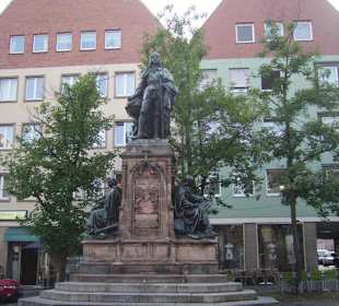 Martin Beheim - Denkmal am Theresienplatz 