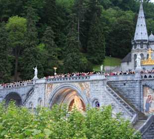 Aussenansicht der Kirche