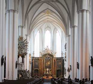 Blick in den Chorraum