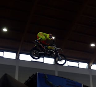 Action FMX-Jump