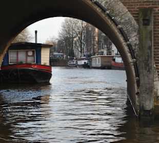 Blick vom Ausflugsboot