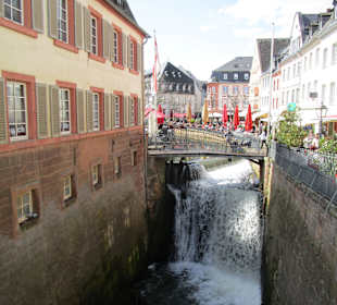 Wasserfall in der Stadt