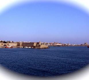 Mandrake mit Blick auf die Altstadt