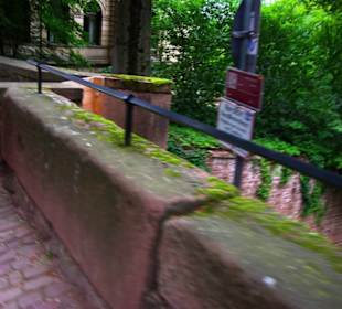 Schlossmauer am Eingang