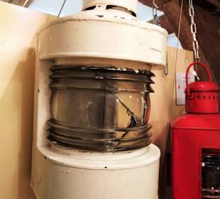Schiffslaternen im Museum