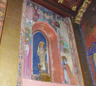 Интерьер Армянской церкви