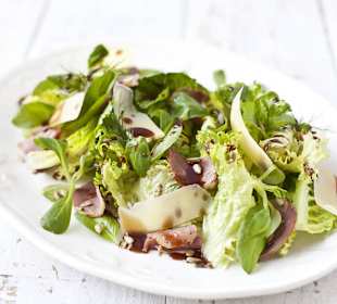 Sałata z półgęskiem