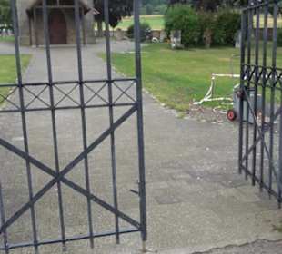 Friedhofskapelle Dettingen