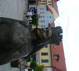 Pomnik Królowej Jadwigii