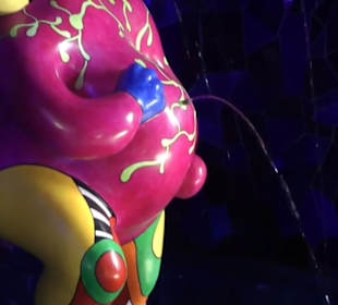 Grotte der Niki de Saint Phalle