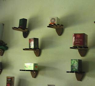 Teeverkauf beim Schneider Dammika 