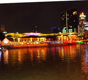 Clark Quay am Abend