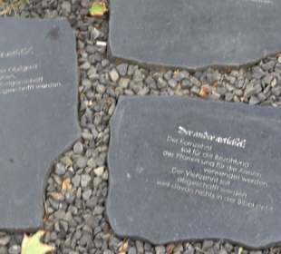 Skulptur Morgen wird alles gut von Thomas Dittus 