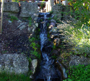 Kleiner Wasserfall in Gstadt