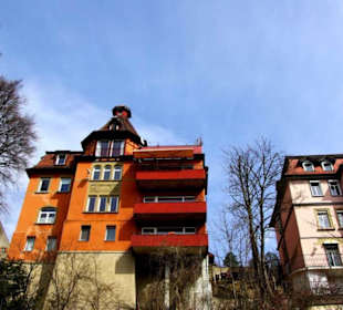 Modern mit Altbau vermischt