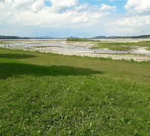 See beim Ort Brunnen