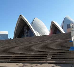 Stufen zum Opernhaus