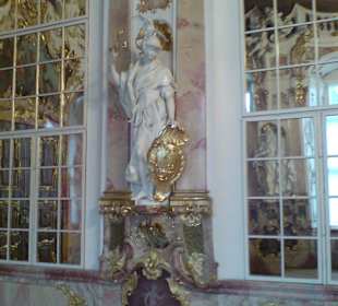 Symbolfigur des Friedens