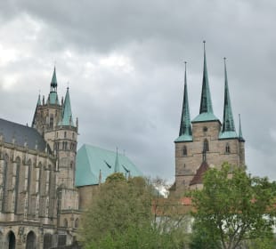Blick vom Domplatz zum Domberg