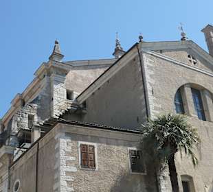 Die Kirche Santa Maria Assunta von Arco