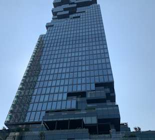 Mahanakhon Tower 