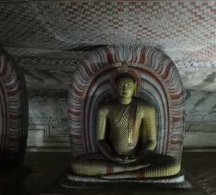 Aus dem Fels gehauen