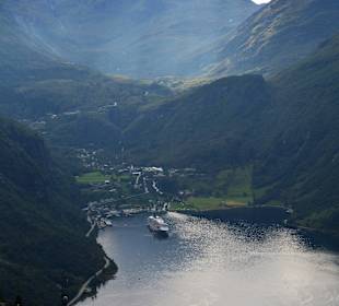 MS Artania im Geirangerfjord