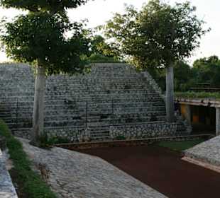 Maya Ballspielplatz