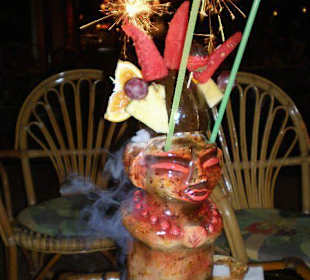 Spezielle Drinks mit Feuerwerk