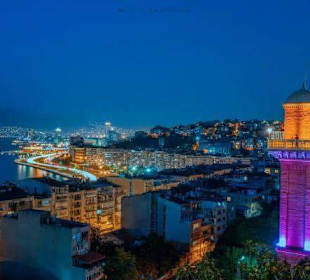 Kusadasi und Izmir bei Nacht